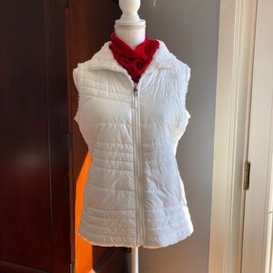 North Face Mossbud Swirl Reversible Vest Like New